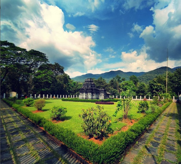 Tambdi Surla Temple and Trek