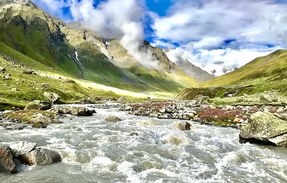 khimloga pass trek