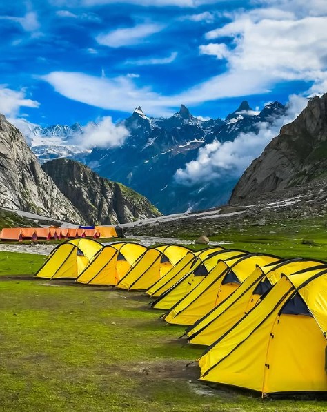 Seasonal Trekking in India